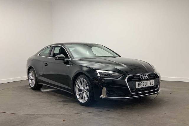 Audi A5 Coupe 2.0 Coup- Sport 35 TFSI  150 PS S tronic Coupe Petrol Brilliant black, solid