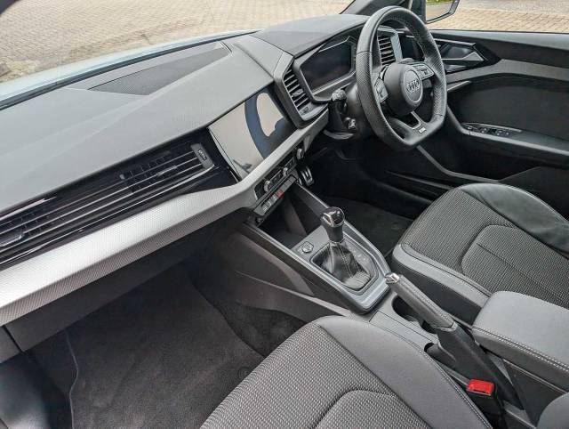 2023 Audi A1 Sportback 1.5 Black Edition 35 TFSI  150 PS S tronic