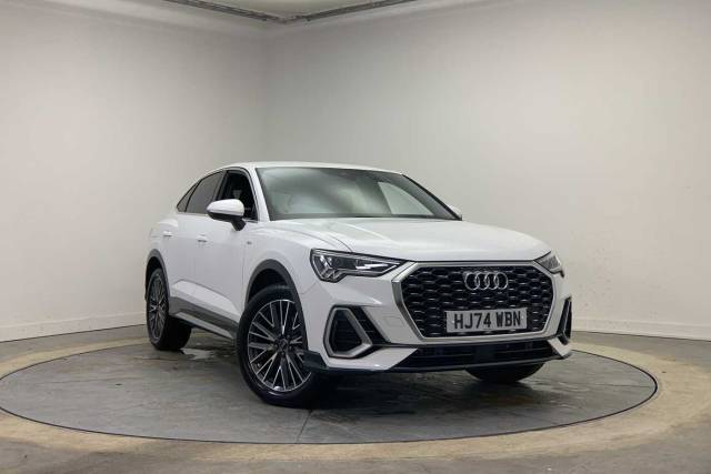 Audi Q3 Sportback 1.5 S line 35 TFSI  150 PS S tronic 4x4 vehicle Petrol Arkona white, solid