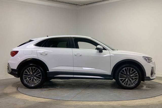 2024 Audi Q3 Sportback 1.5 S line 35 TFSI  150 PS S tronic