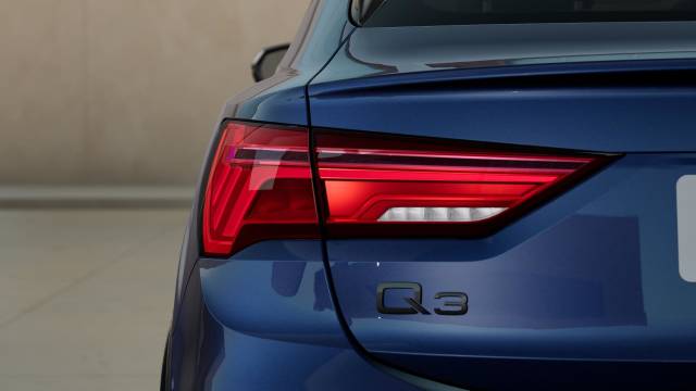 Audi Q3 Sportback 1.5 AUDI Q3 Sportback Black Edition 35 TFSI 150 PS S tronic