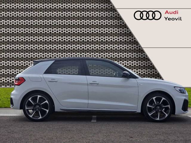 2025 Audi A1 Sportback Black Edition 25 TFSI  95 PS 5-speed