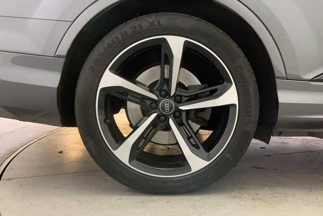 2023 Audi Q7 3.0 Black Edition 50 TDI quattro 286 PS tiptronic