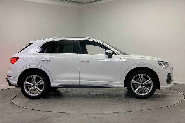 2022 Audi Q3 2.0 S line 40 TFSI quattro 190 PS S tronic