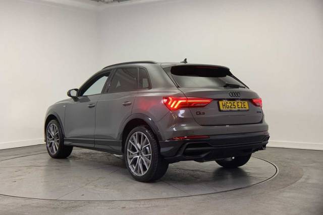 2025 Audi Q3 Black Edition 40 TDI quattro 193 PS S tronic