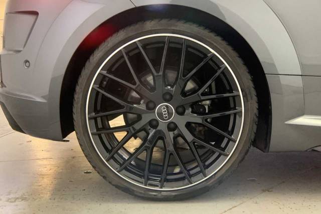 2022 Audi TT 2.0 Coup- Black Edition 40 TFSI  197 PS S tronic