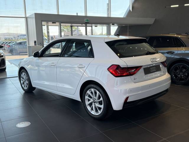 Audi A1 Sportback 1.0 AUDI A1 Sportback Sport 25 TFSI 95 PS 5-speed