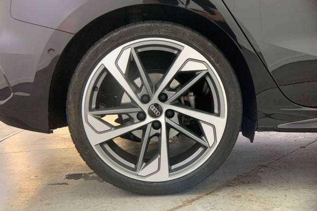 2024 Audi A3 Sportback 1.5 Black Edition 35 TFSI  150 PS S tronic