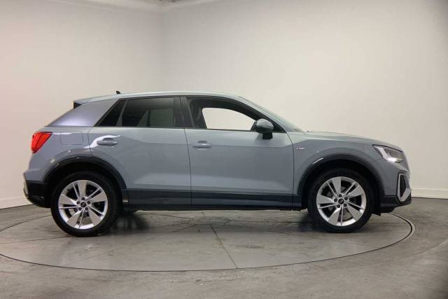 2023 Audi Q2 1.0 S line 30 TFSI  110 PS 6-speed