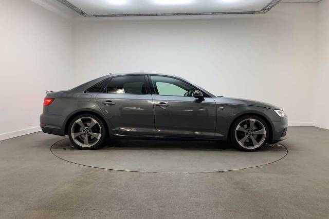 2017 Audi A4 Saloon Black Edition 1.4 TFSI  150 PS S tronic