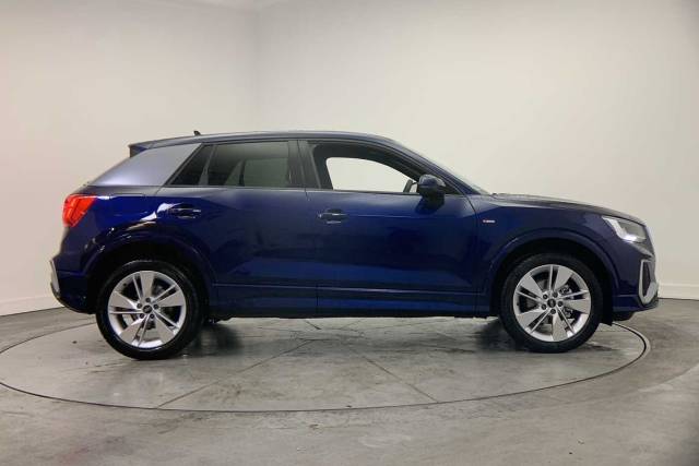 2024 Audi Q2 1.5 S line 35 TFSI  150 PS S tronic
