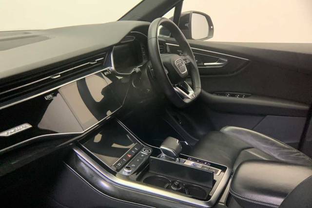 2021 Audi Q7 3.0 Black Edition 50 TDI quattro 286 PS tiptronic