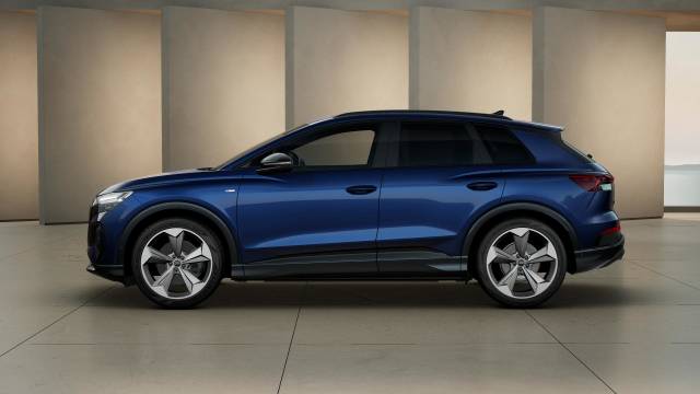 Audi Q4 e-tron AUDI Q4 Black Edition 45 e-tron quattro 210,00 kW