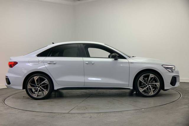 2024 Audi A3 Saloon 1.5 Black Edition 35 TFSI  150 PS S tronic