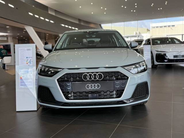 Audi A1 Sportback 1.0 AUDI A1 Sportback Sport 30 TFSI 116 PS S tronic
