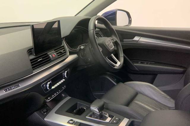 2022 Audi Q5 Sportback 2.0 Sport 45 TFSI quattro 265 PS S tronic