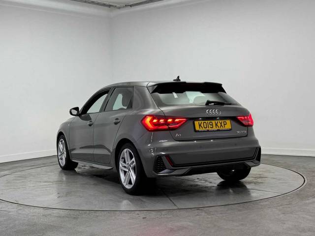 2019 Audi A1 Sportback 1.0 S line 30 TFSI  116 PS S tronic