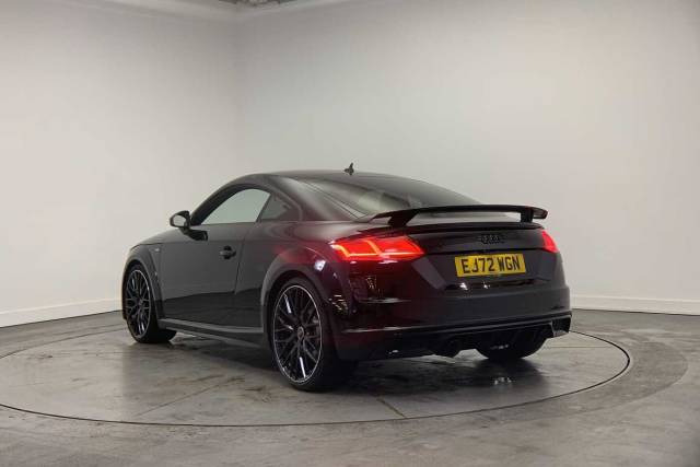 2022 Audi TT 2.0 Coup- Black Edition 40 TFSI  197 PS S tronic