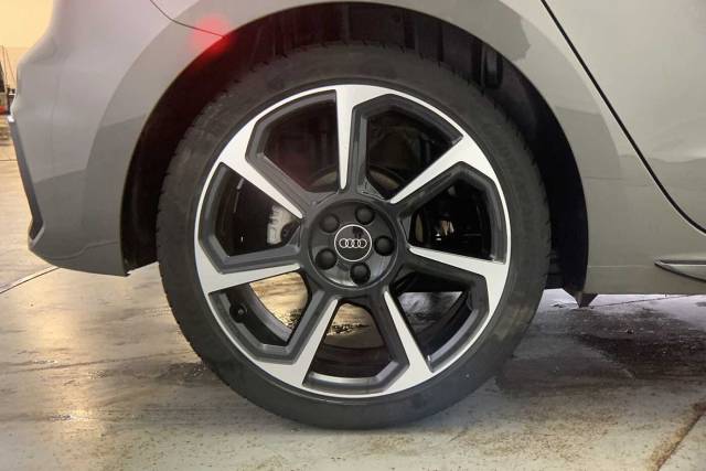 2024 Audi A1 Sportback 1.5 Black Edition 35 TFSI  150 PS S tronic