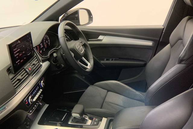 2024 Audi Q5 2.0 S line 40 TDI quattro 204 PS S tronic