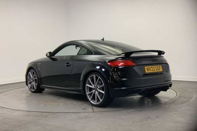 2022 Audi TT 2.0 Coup- Black Edition 45 TFSI quattro 245 PS S tronic