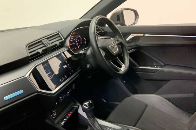 2020 Audi Q3 Sportback 1.5 S line 35 TFSI  150 PS S tronic