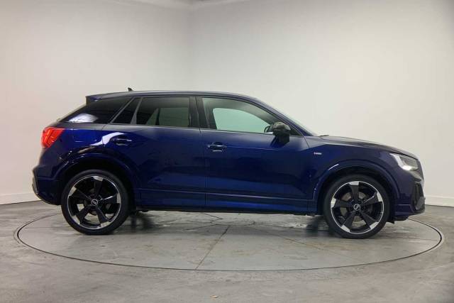 2021 Audi Q2 1.5 Black Edition 35 TFSI  150 PS S tronic