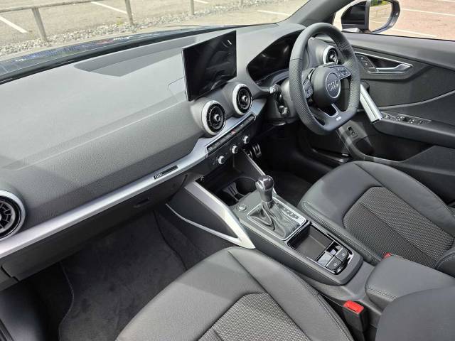 2025 Audi Q2 Black Edition 35 TFSI  150 PS S tronic