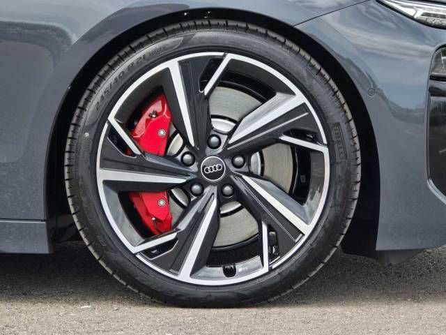 2025 Audi S6 Avant Edition 1 e-tron  370,00 kW