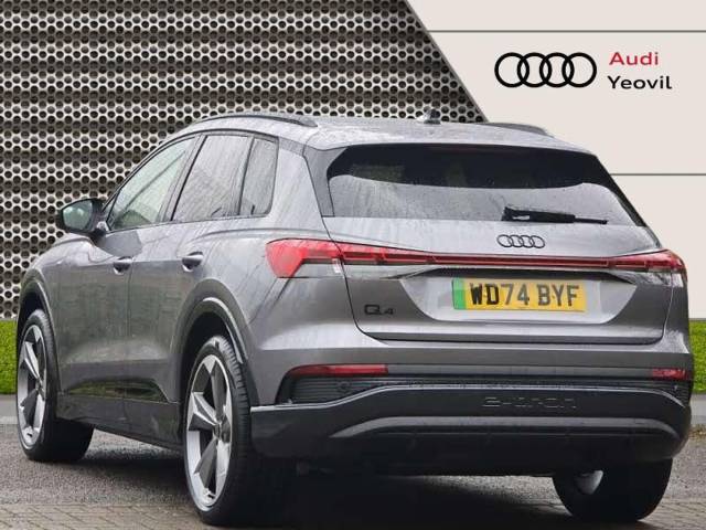2024 Audi Q4 Black Edition 45 e-tron  210,00 kW