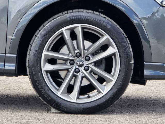 2022 Audi Q3 1.5 Black Edition 35 TFSI  150 PS S tronic