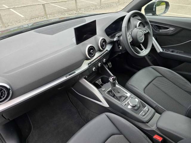 2024 Audi Q2 1.5 S line 35 TFSI  150 PS S tronic