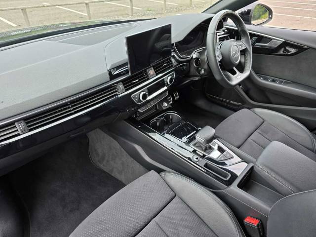 2022 Audi A5 Sportback 2.0 Black Edition 35 TFSI  150 PS S tronic