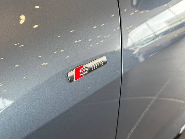 Audi A5 Avant 2.0 AUDI A5 Avant Edition 1 TDI quattro 204 PS S tronic