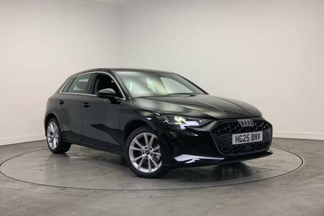 Audi A3 Sportback 1.5 Sport 30 TFSI  116 PS S tronic Hatchback Petrol Mythos black, metallic