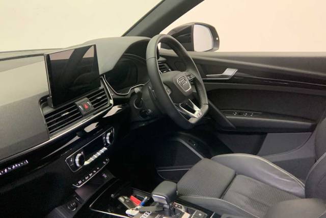 2024 Audi Q5 2.0 Black Edition 40 TDI quattro 204 PS S tronic