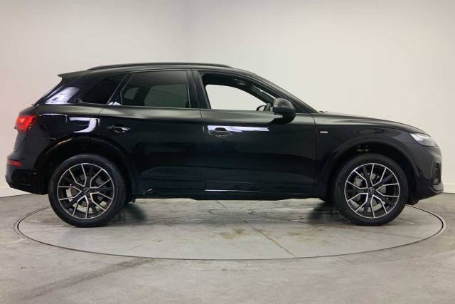 2024 Audi Q5 2.0 Black Edition 40 TDI quattro 204 PS S tronic