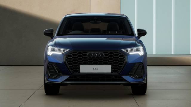 Audi Q3 Sportback 1.5 AUDI Q3 Sportback Black Edition 35 TFSI 150 PS S tronic