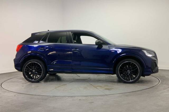 2022 Audi Q2 1.5 Black Edition 35 TFSI  150 PS S tronic