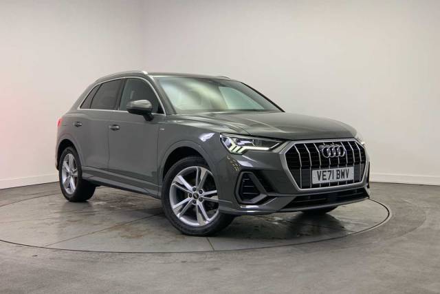 Audi Q3 1.5 S line 35 TFSI  150 PS 6-speed 4x4 vehicle Petrol Chronos Grey Metallic
