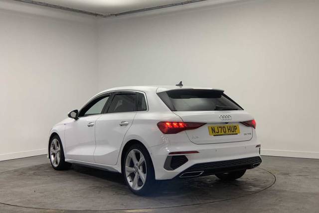 2020 Audi A3 Sportback 1.5 S line 35 TFSI  150 PS 6-speed