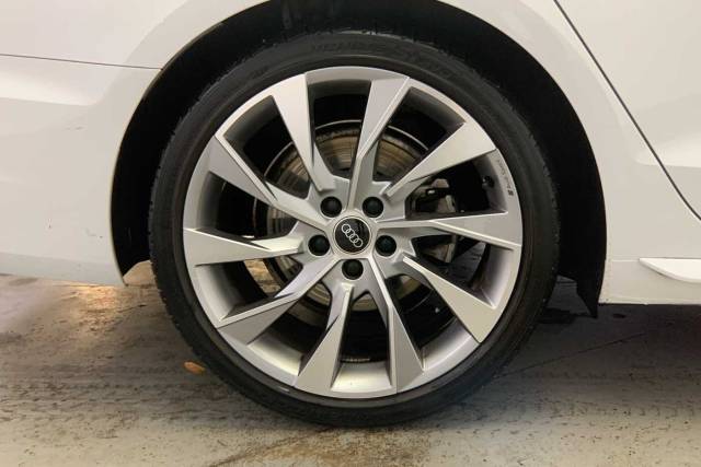 2023 Audi A4 Saloon 2.0 S line 40 TFSI  204 PS S tronic