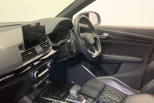 2021 Audi Q5 Sportback TFSI e 2.0 Edition 1 50 TFSI e quattro 299 PS S tronic