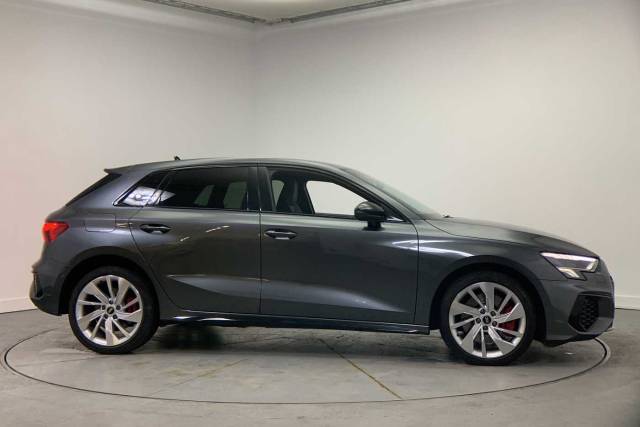 2021 Audi A3 Sportback 1.4 S line Competition 45 TFSI e  245 PS S tronic