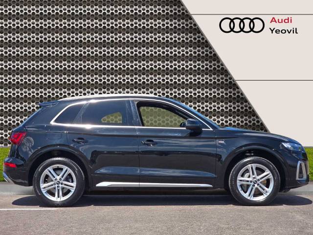 2021 Audi Q5 TFSI e 2.0 S line 50 TFSI e quattro 299 PS S tronic