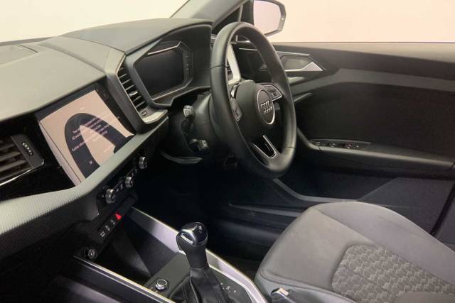 2023 Audi A1 Sportback 1.0 Sport 30 TFSI  110 PS S tronic
