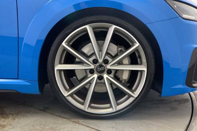 2020 Audi TT 2.0 Coup- Black Edition 45 TFSI quattro 245 PS S tronic