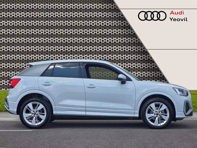 2024 Audi Q2 1.5 S line 35 TFSI  150 PS S tronic