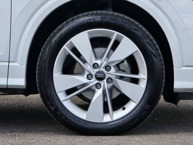 2024 Audi Q2 1.5 S line 35 TFSI  150 PS S tronic