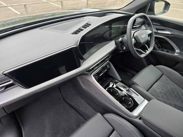 2025 Audi Q5 Sportback Edition 1 TDI quattro 204 PS S tronic